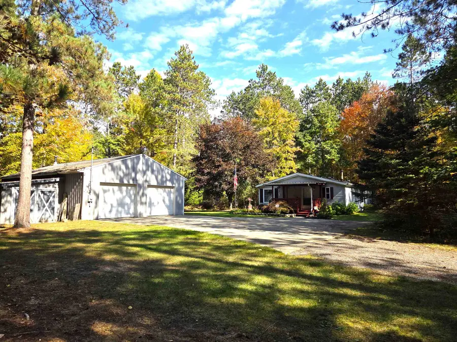 1990 Winegars, Gladwin, MI 48624 - #2