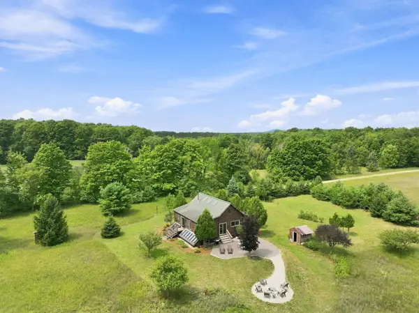 10515 Fowler, Honor, MI 49640