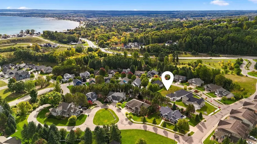 10762 Shrewbury, Traverse City, MI 49684 - #2