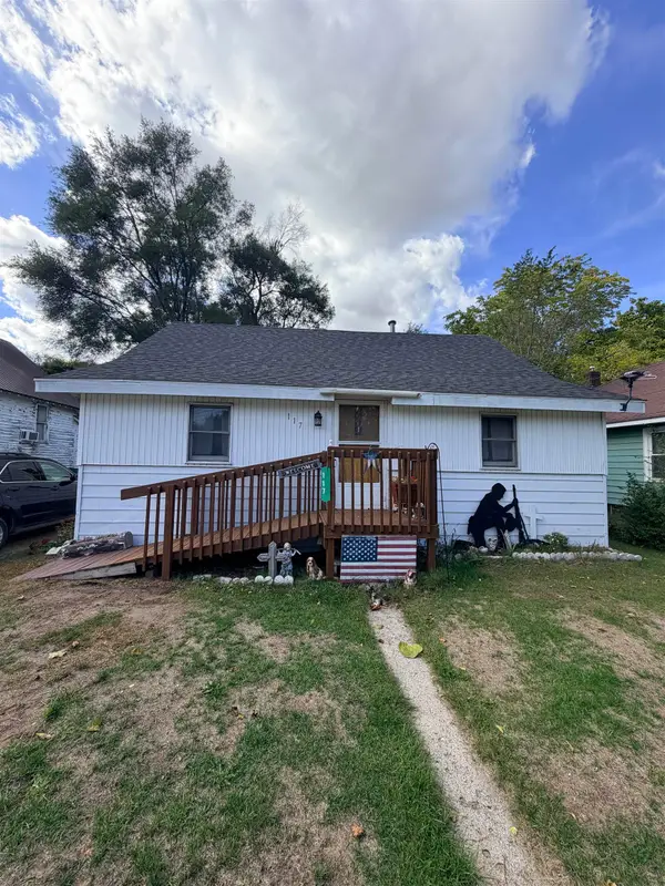 117 Pleasant, Alma, MI 48801