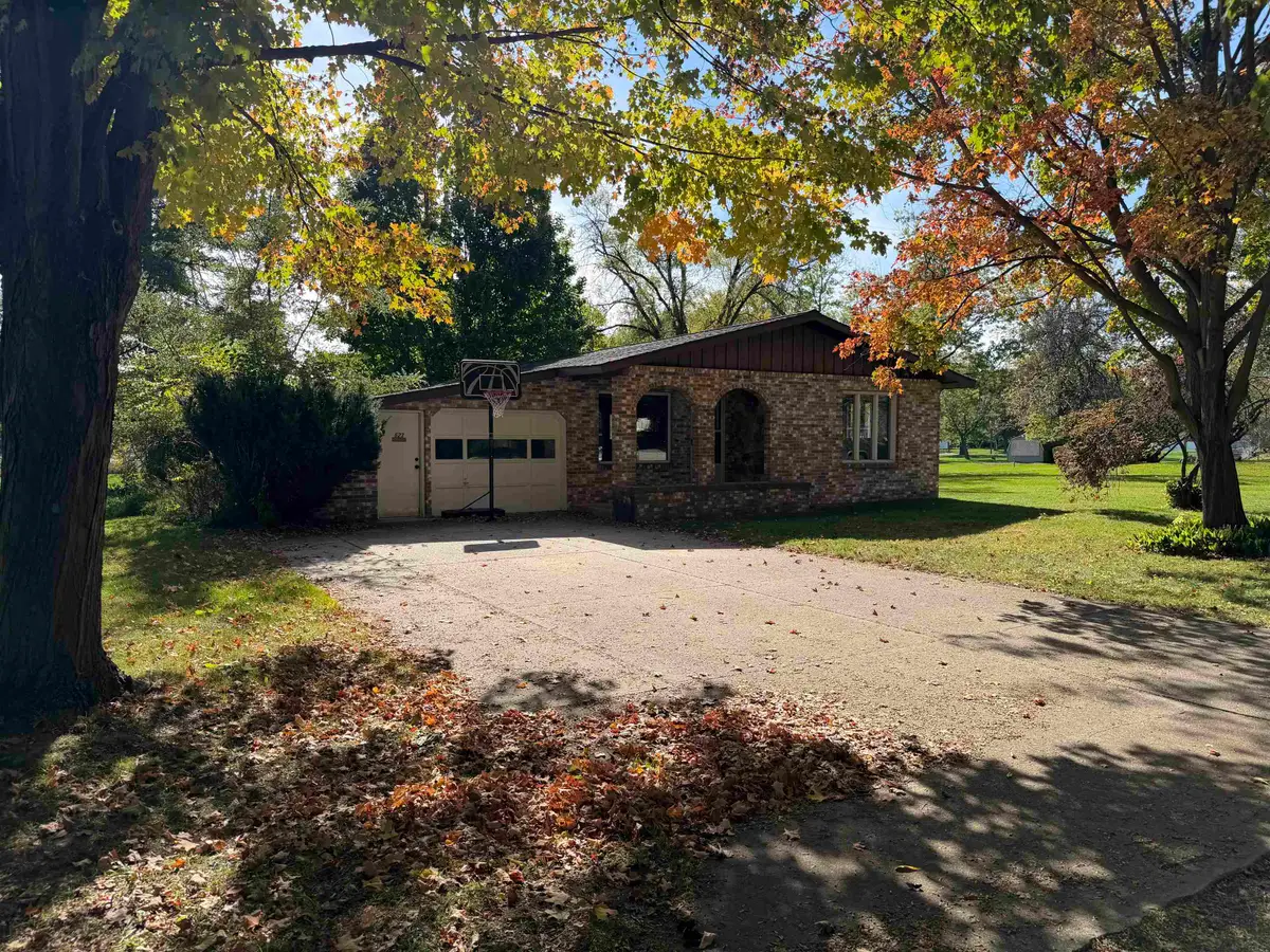623 Mill, Alma, MI 48801 - #1