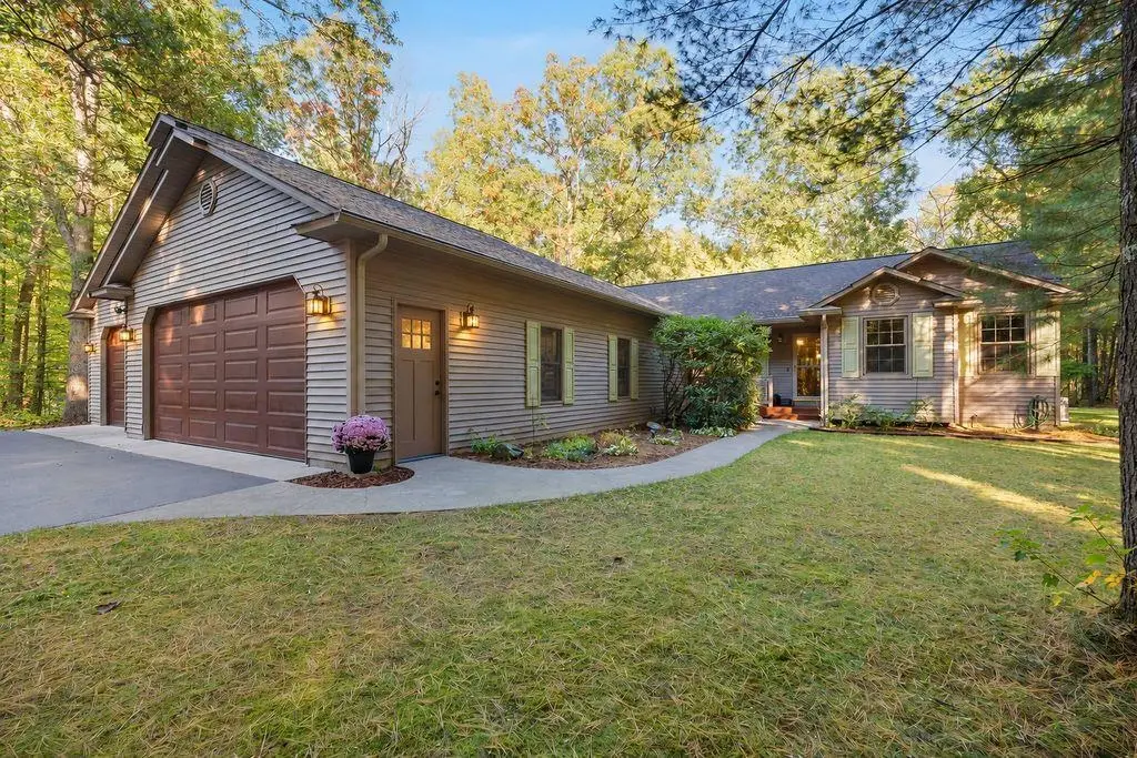 1627 White Oak, Interlochen, MI 49643 - #1