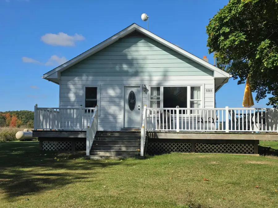 9201 E Jerseyville, Shepherd, MI 48883 - #2