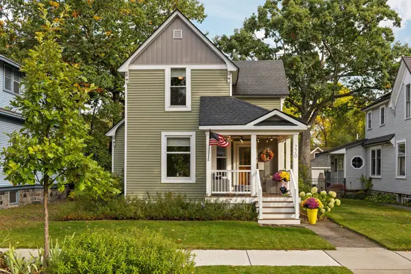 220 W Tenth, Traverse City, MI 49684