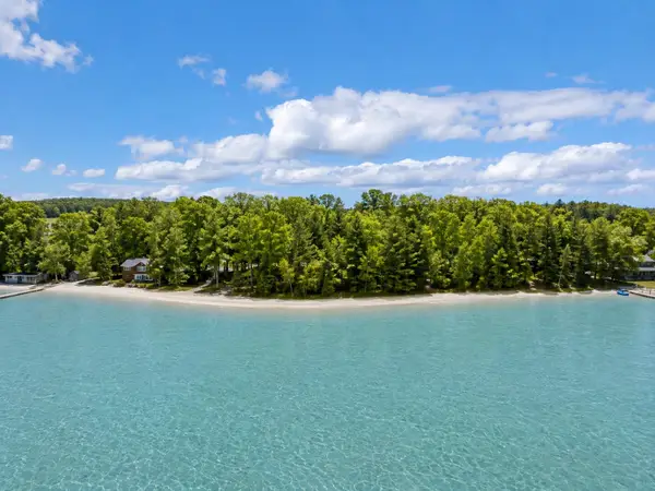 737 S Stony Point, Suttons Bay, MI 49682