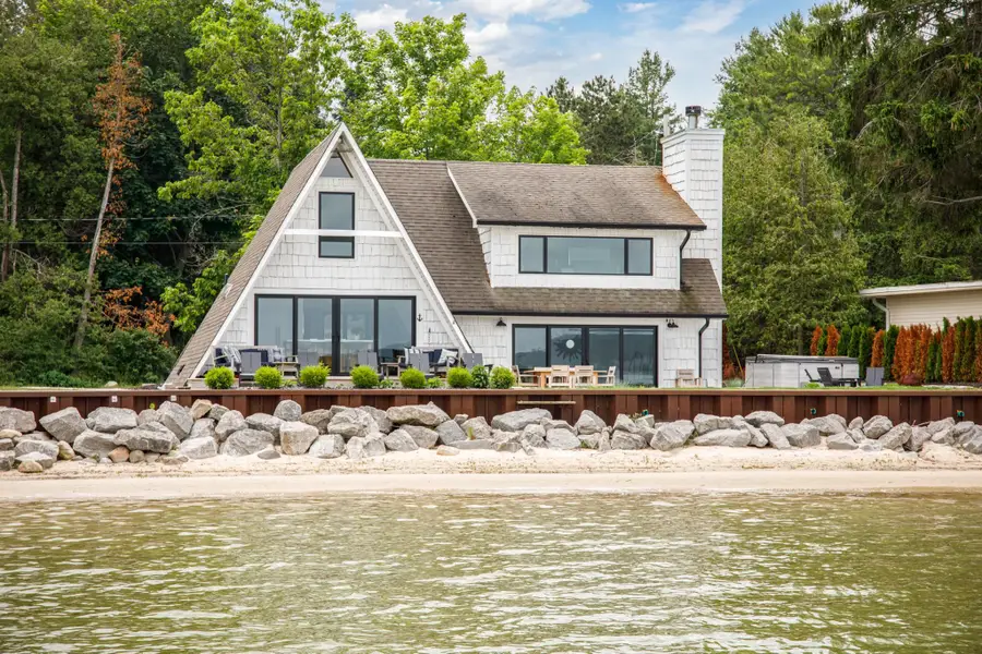 379 S Shore, Suttons Bay, MI 49682 - #2