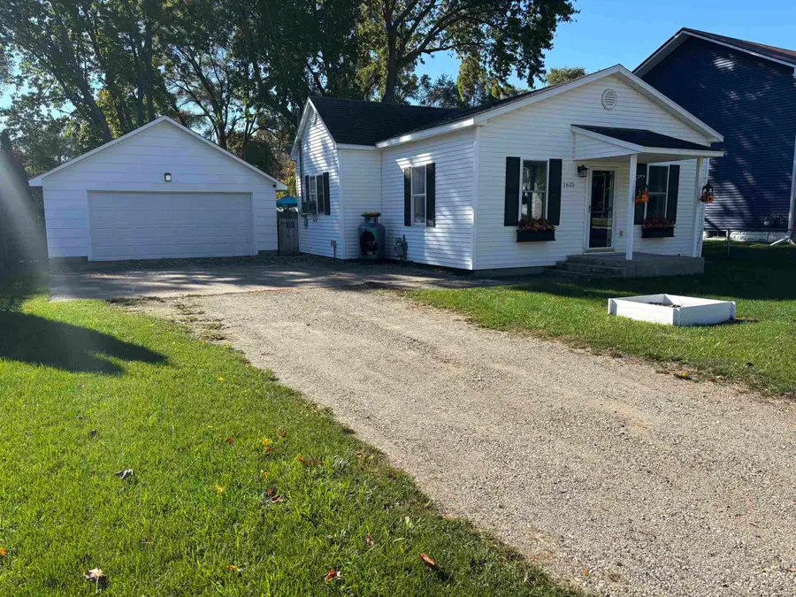 1615 W Broadway, Mount Pleasant, MI 48858 - #3