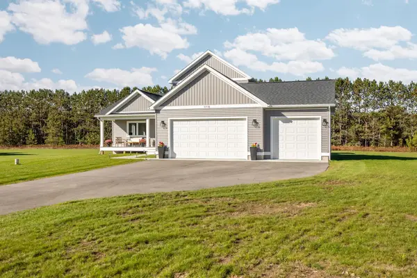 1747 Mary Lou, Interlochen, MI 49643