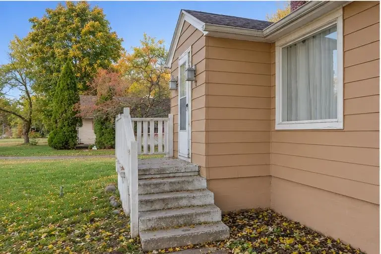927 E Remus, Mount Pleasant, MI 48858 - #2