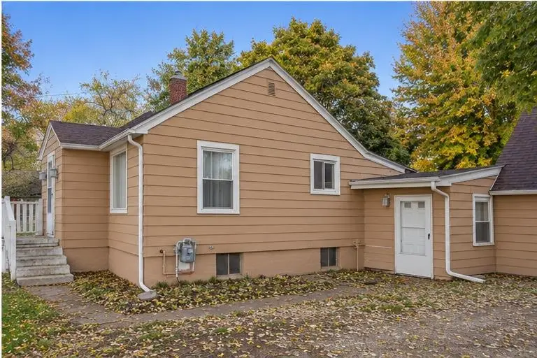 927 E Remus, Mount Pleasant, MI 48858 - #3