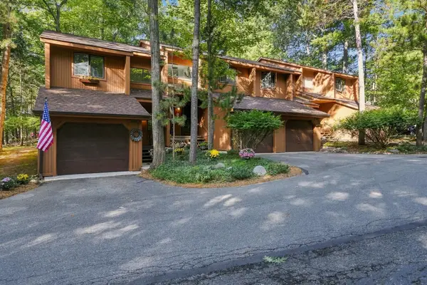 3919 Sherwood Forest, Traverse City, MI 49686