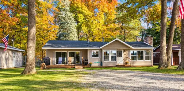3859 E Cedar Lake, Greenbush, MI 48738