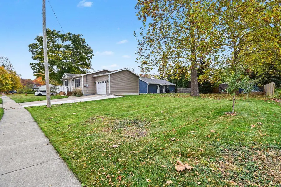 106 E Saint Andrews, Midland, MI 48640 - #2