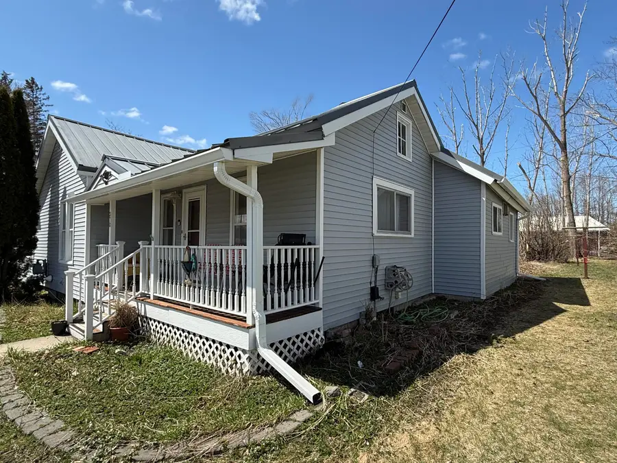 370 Young Street, Cheboygan, MI 49721 - Image #3