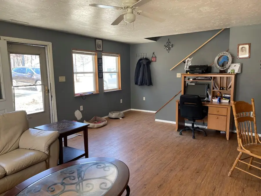 208 Tudor Drive, Prudenville, MI 48651 - Image #3