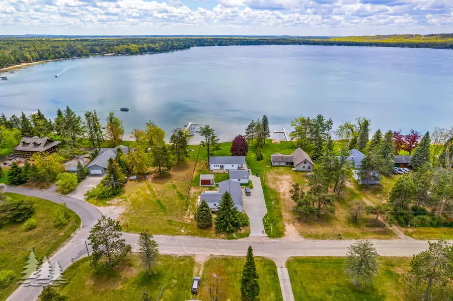 4565 Grant Drive, Lewiston, MI 49756 - Image #3