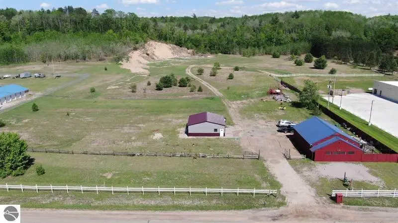 6112 N Old 27, Frederic, MI 49733 - Image #2