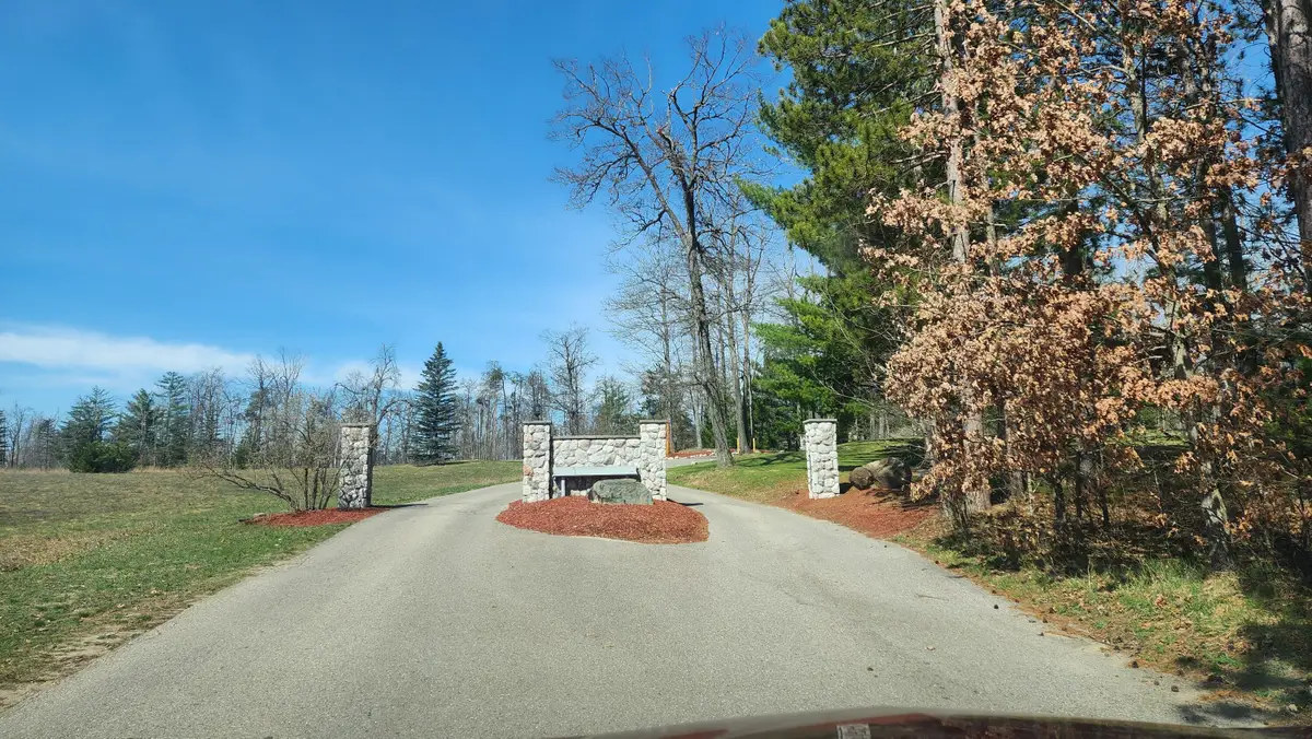 522 Red Pine Court Court, Lewiston, MI 49756 - Image #1