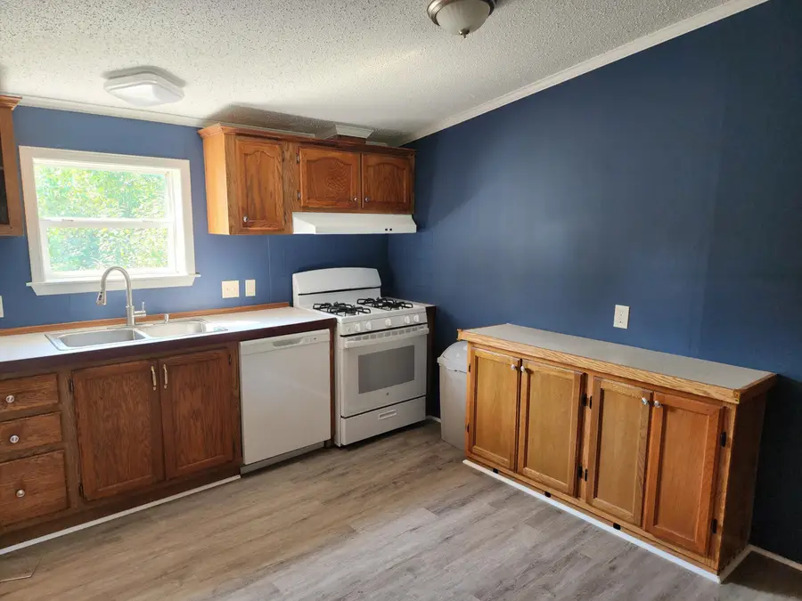 821 N Western Avenue, Cheboygan, MI 49721 - Image #2