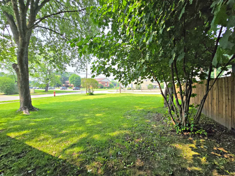 403 Pine Street, Sault Ste Marie, MI 49783 - Image #2