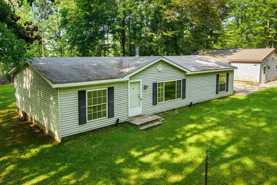 21100 Kiracofe Avenue, Hillman, MI 49746 - Image #2