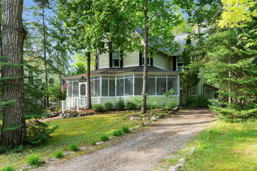 6378 Hillside Avenue, Indian River, MI 49749 - Image #2