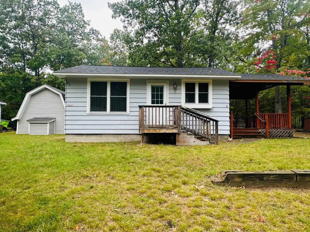309 Woodlawn Avenue, Roscommon, MI 48653 - Image #1