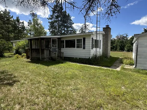 3048 S Wakeley Bridge Road, Grayling, MI 49738