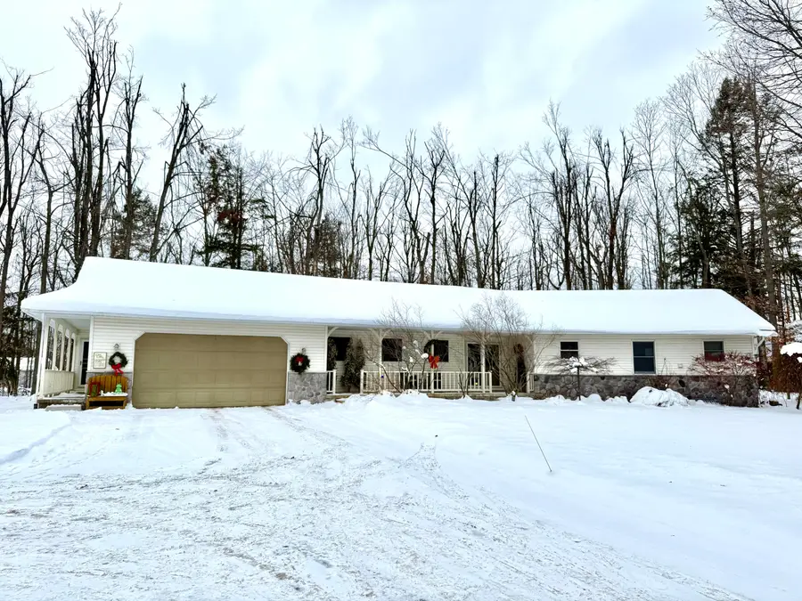 2186 Krys Road, Gaylord, MI 49735 - Image #2