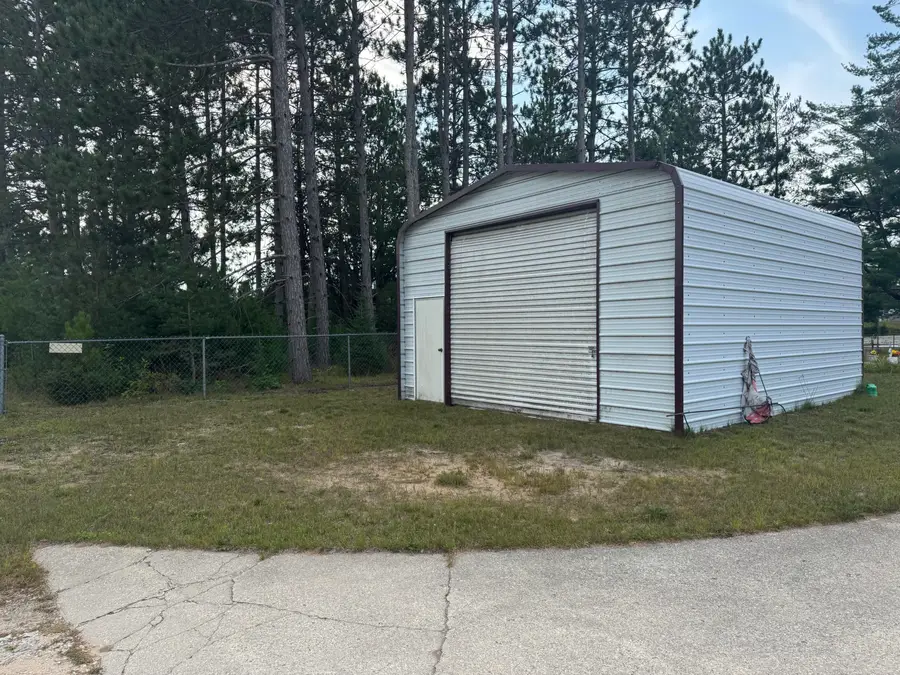 12429 Vincent Lane Lane, Atlanta, MI 49709 - Image #3