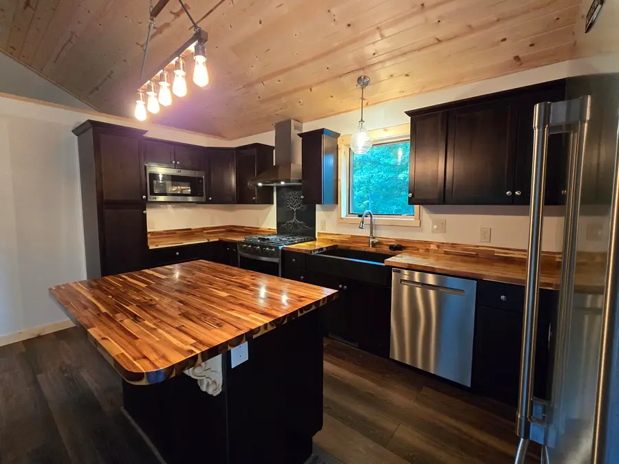 17796 S Daisys Way, Kinross, MI 49752 - Image #2