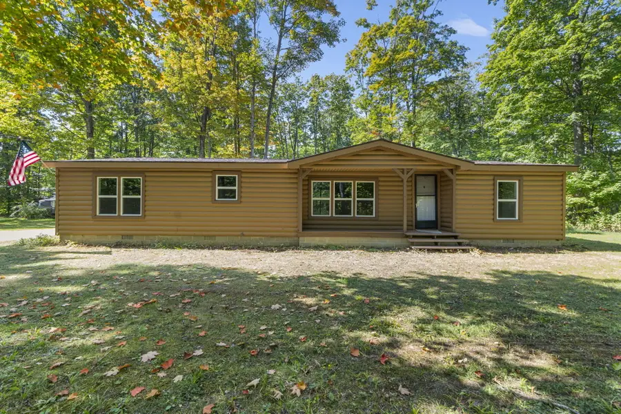 8334 Cinder Hill Road, Mancelona, MI 49659 - Image #2