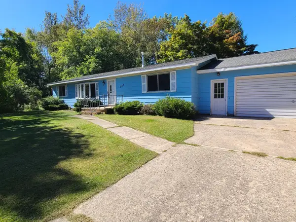 225 N 7th Street, Harrisville, MI 48740