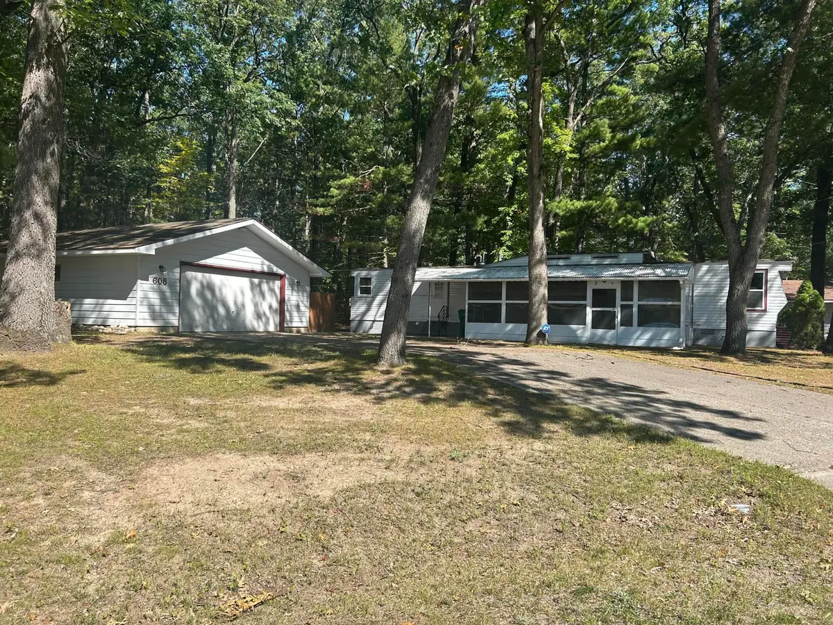 608 Ridgeview Drive, Prudenville, MI 48651 - Image #1
