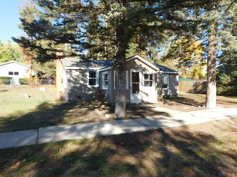 903 Ottawa Street, Grayling, MI 49738 - Image #3