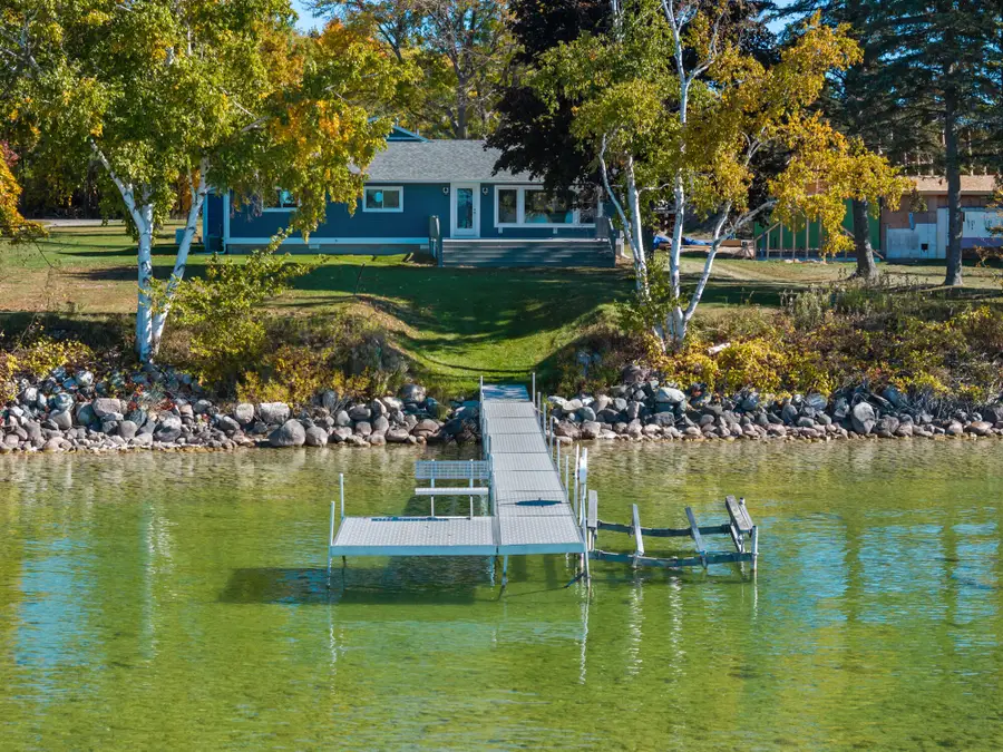569 Cedar Drive, Indian River, MI 49749 - Image #2