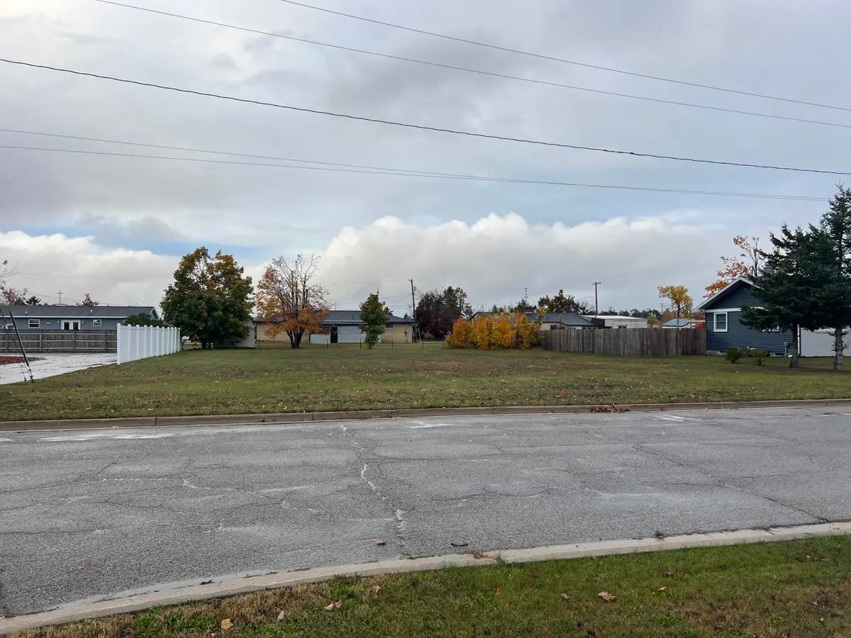 616 W Petoskey Street, Gaylord, MI 49735 - Image #1