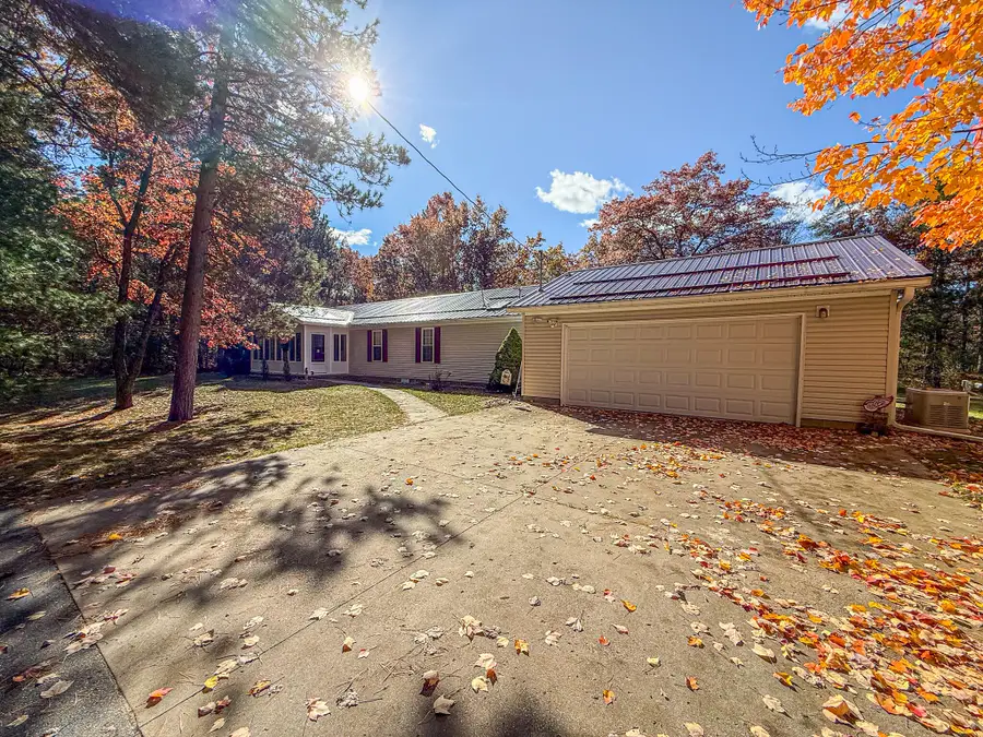 10526 County Road 502, Roscommon, MI 48653 - Image #2