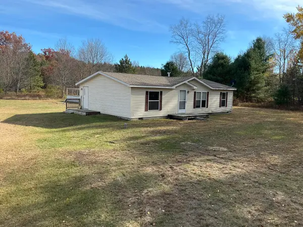 11585 S Flooter Road, Roscommon, MI 48653