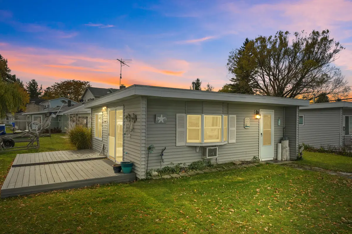 10222 West Shore Drive, Houghton Lake, MI 48629 - #1