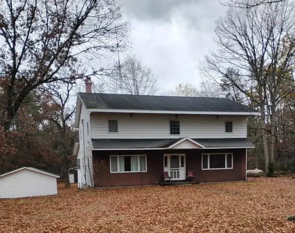 10302 S Grayling Road, Roscommon, MI 48653