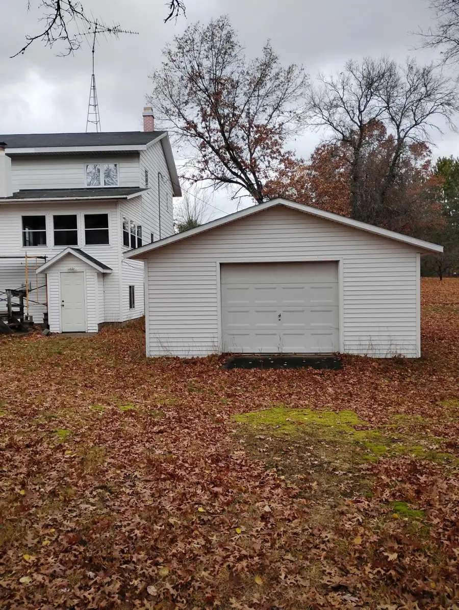 10302 S Grayling Road, Roscommon, MI 48653 - #2