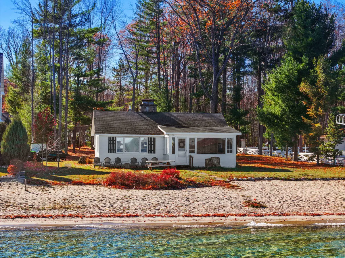 208 Lakeshore Drive, Roscommon, MI 48653 - Image #1