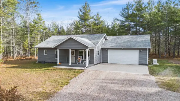 4916 Villas Avenue, Frederic, MI 49733