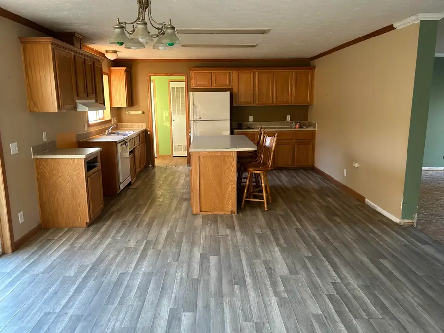 8211 W Moorestown Road, Manton, MI 49663 - Image #2