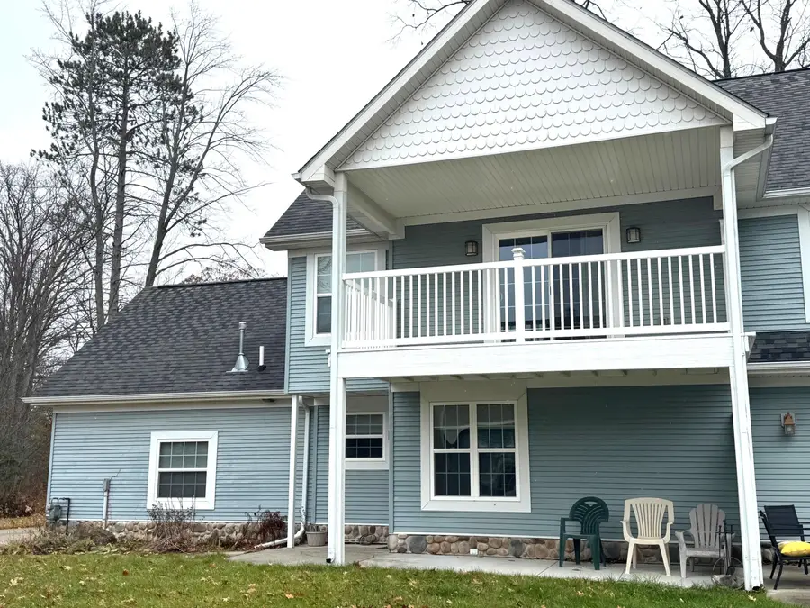 103 Ultra Court, Roscommon, MI 48653 - Image #3
