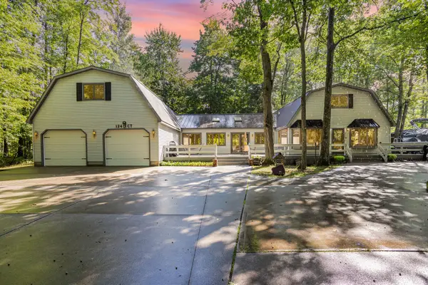 124 Black Squirrel Court, Roscommon, MI 48653