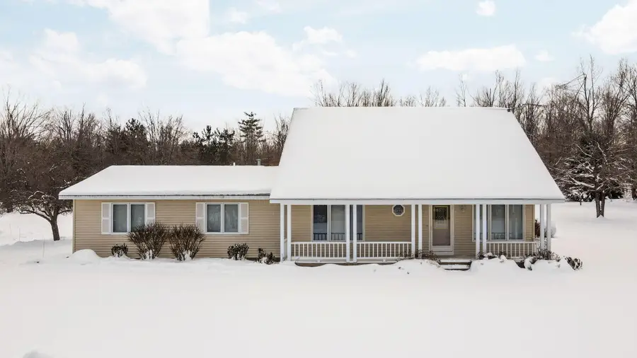 5393 Old Vanderbilt Road, Vanderbilt, MI 49795 - Image #3