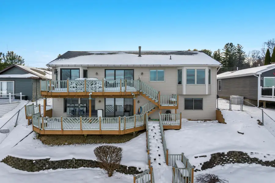 5482 W Houghton Lake Drive, Houghton Lake, MI 48629 - #3