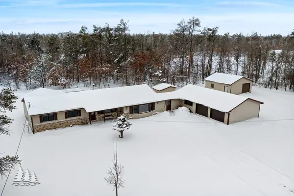 5399 Pinecrest Drive, Lewiston, MI 49756